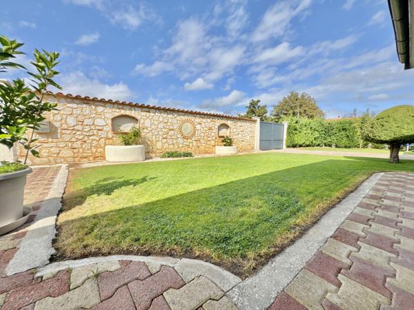 Maison de plain pied avec piscine  Saint-Sylvestre-sur-Lot (47140)