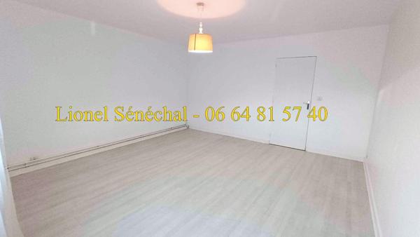 Maison de ville 10 pièces de 200 m2 à Le Mans quartier Le Pré / Madeleine