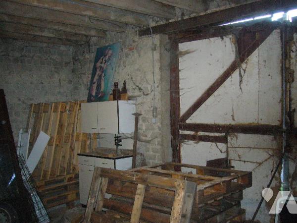 GRANGE-ATELIER SUR 500  M² PROCHE CENTRE VILLE LAPALISSE