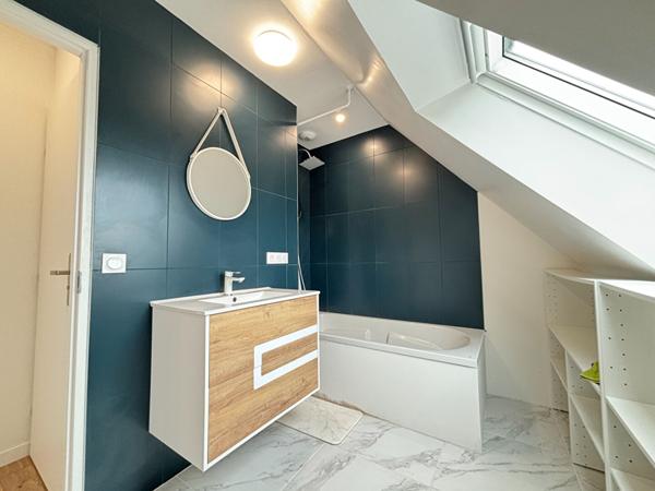 Maison sur sous-sol à vendre à Saint-Erblon - 4 chambres, 110 m²