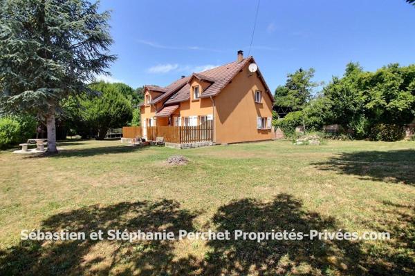 Maison 4 chambres double garage et grange sur un terrain de 2254 m2