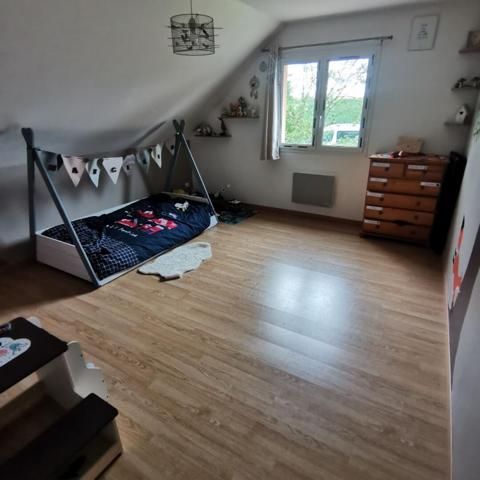 Maison 4 chambres double garage et grange sur un terrain de 2254 m2