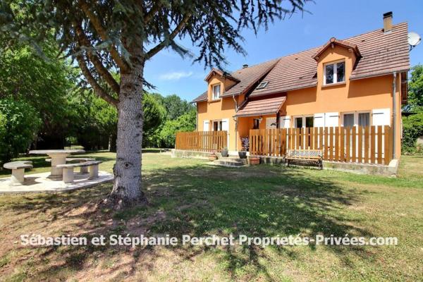 Maison 4 chambres double garage et grange sur un terrain de 2254 m2