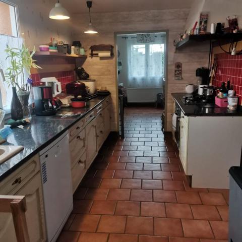 Maison 4 chambres double garage et grange sur un terrain de 2254 m2