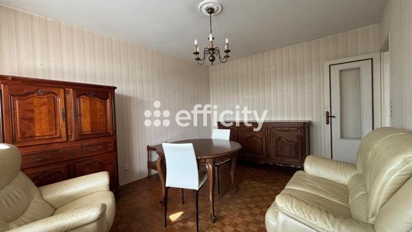 Maison
         4 pièces
        - 92 m² Exclusivité 365 000 € *