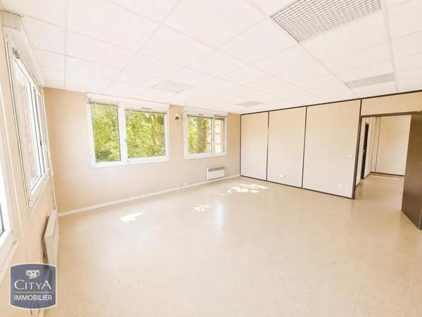 Local professionnel à louer Évry-Courcouronnes (91000)