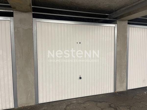 A vendre à Vannes appartement de plus de 75 m² trois chambres place de parking garage