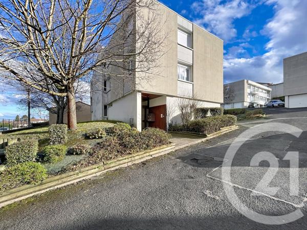 Appartement F4 à vendre  4 pièces - 74 m2 RIOM - 63