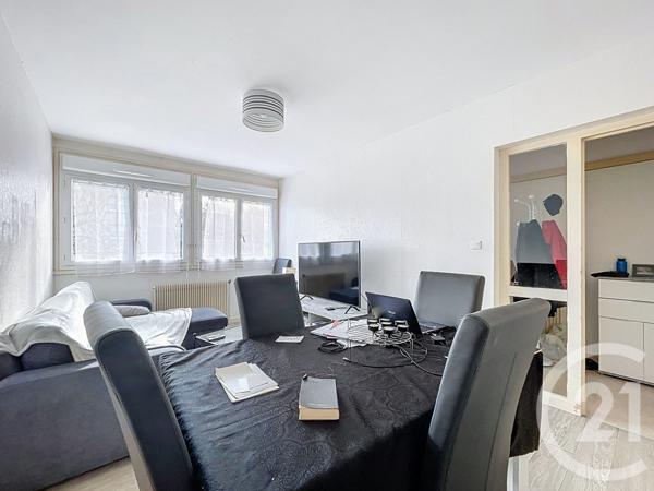 Appartement F4 à vendre  4 pièces - 74 m2 RIOM - 63