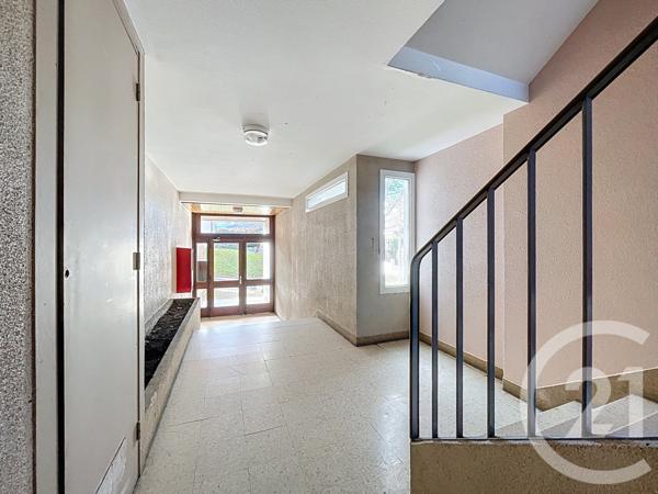 Appartement F4 à vendre  4 pièces - 74 m2 RIOM - 63