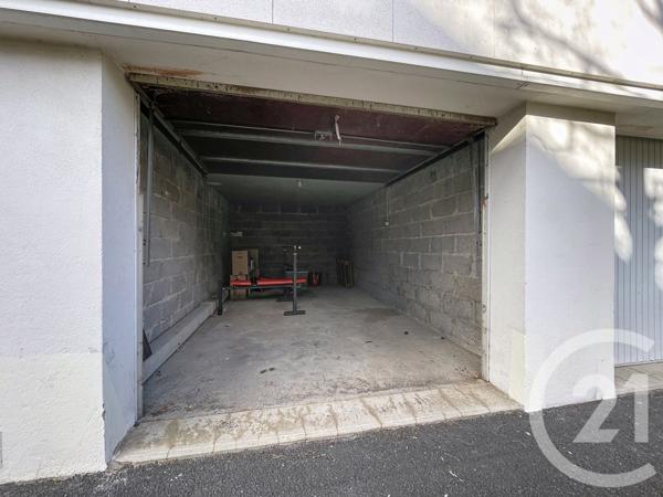 Appartement F4 à vendre  4 pièces - 74 m2 RIOM - 63