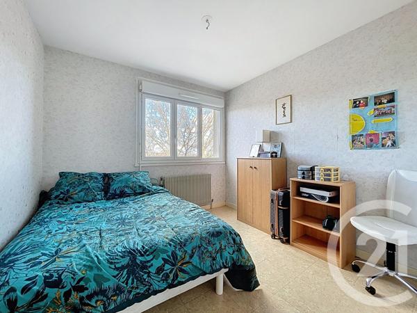 Appartement F4 à vendre  4 pièces - 74 m2 RIOM - 63