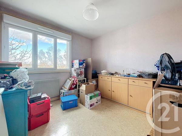 Appartement F4 à vendre  4 pièces - 74 m2 RIOM - 63