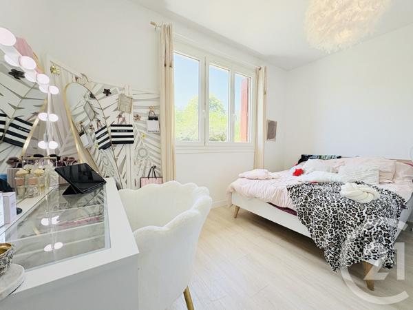 Maison à vendre  3 pièces - 81 m 2   AIXE SUR VIENNE  - 87