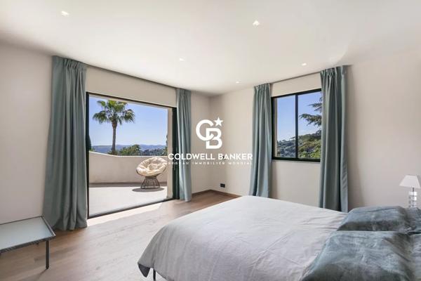 Villa 15 pièces à vendre St Paul - 06570 / Réf: 85944751