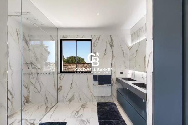 Villa 15 pièces à vendre St Paul - 06570 / Réf: 85944751