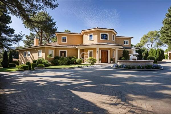 Villa 8 pièces à vendre Mougins - 06250 / Réf: 83226970