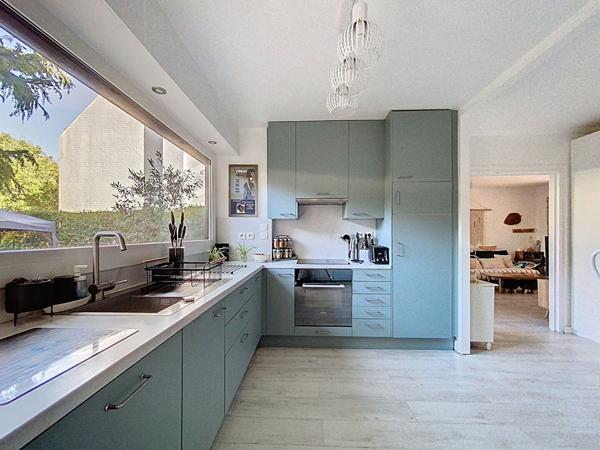 Appartement 3 pièces de 75.94 m² - Saint-Germain-en-Laye / Fourqueux