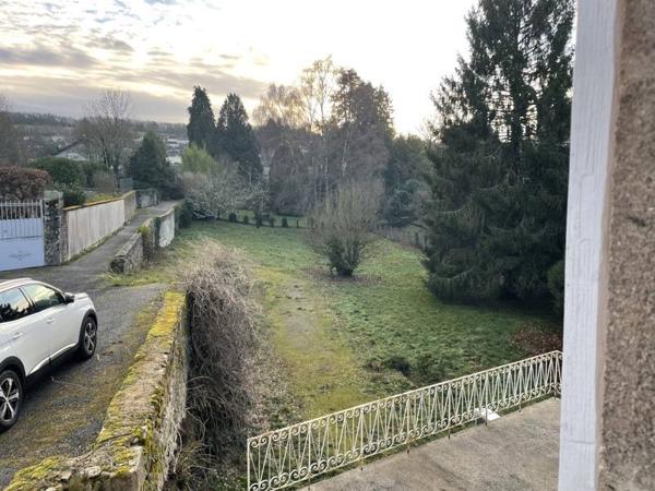 Maison à vendre |  Bourganeuf |  6 pièces | 216 m²