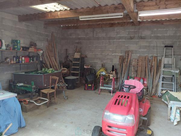 Dordogne - Ancienne maison garde barrière