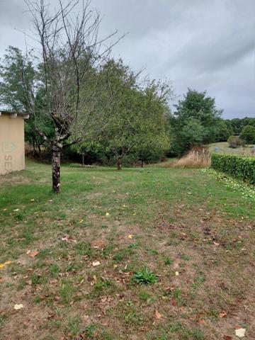 Dordogne - Ancienne maison garde barrière