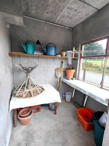 Dordogne - Ancienne maison garde barrière