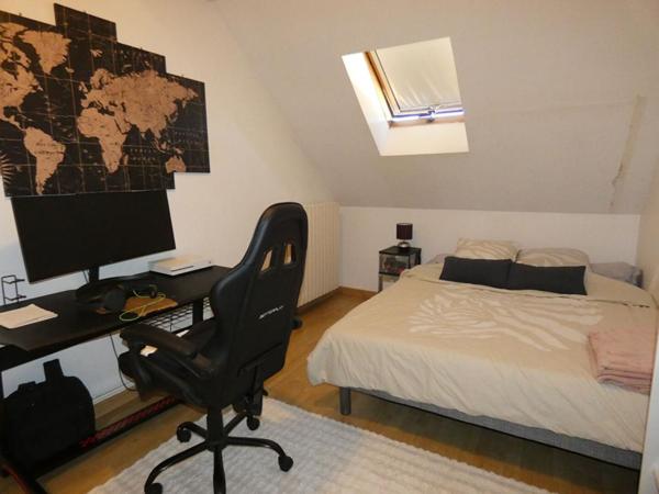 Maison Ivry La Bataille centre (240m²)