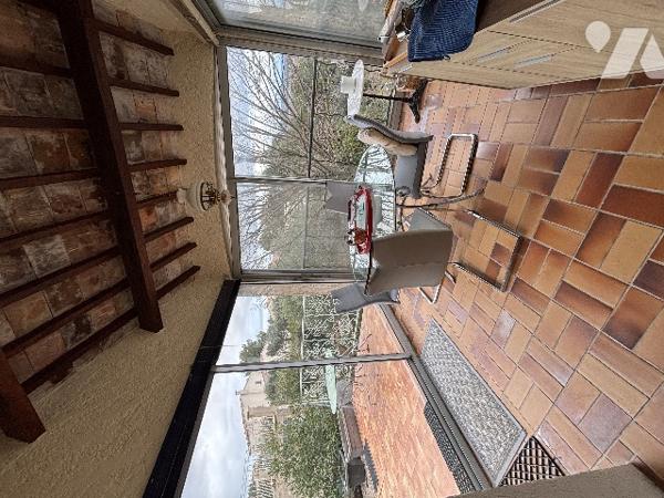 Beaucaire maison d'environ 265 m² sur un terrain clos et arboré de 8300 m².