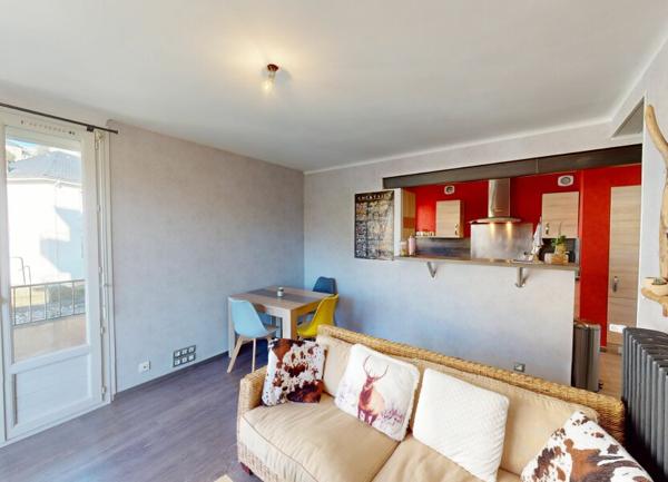 Appartement à louer    3 pièces • 66,85 m2    Rodez