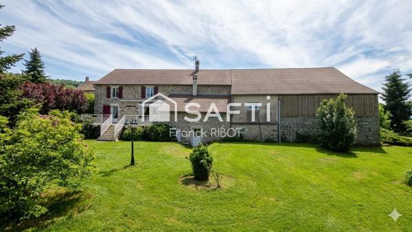 Maison de 251m2 sur 2457m2 de terrain