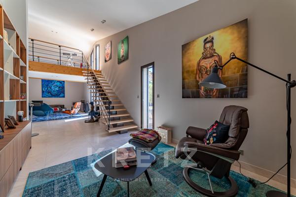Aux portes de Saint-Rémy-de-Provence, propriété d’exception de 320 m² dans un écrin paysager de plus