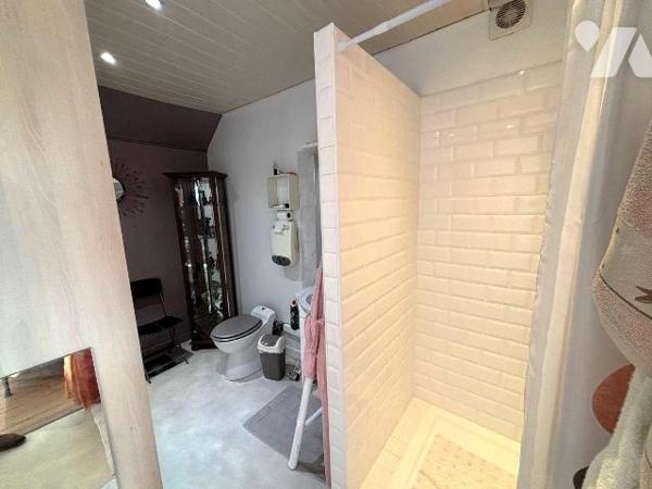 Venez découvrir cette maison rénovée de type F3 sur les hauteurs de Souppes-sur-Loing dans le h...