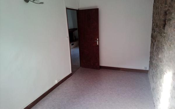 Immeuble à vendre    10 pièces • 346 m2 Robiac-Rochessadoule