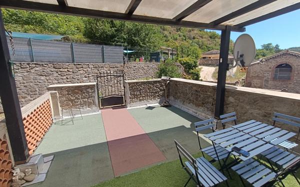 Immeuble à vendre    10 pièces • 346 m2 Robiac-Rochessadoule