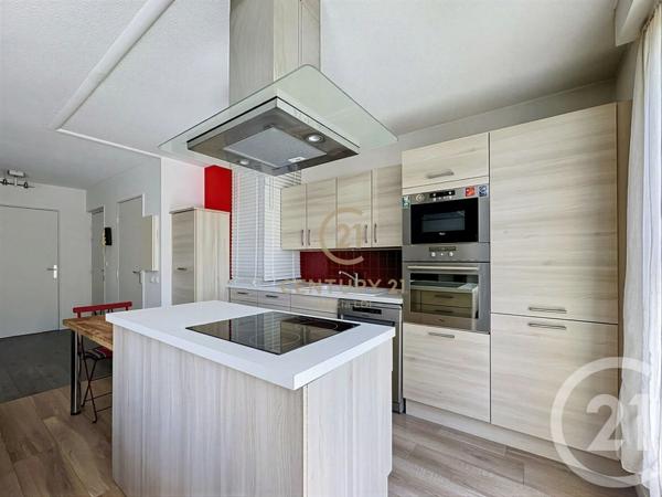 Appartement F3 à vendre  3 pièces - 63 m 2   BRON  - 69