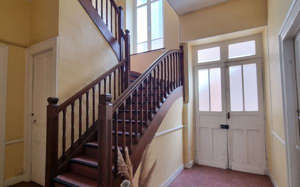 Appartement à vendre    2 pièces • 46,89 m2 Pau