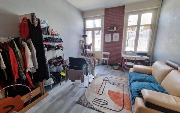 Appartement à vendre    2 pièces • 46,89 m2 Pau