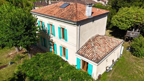 Maison de village en pierre