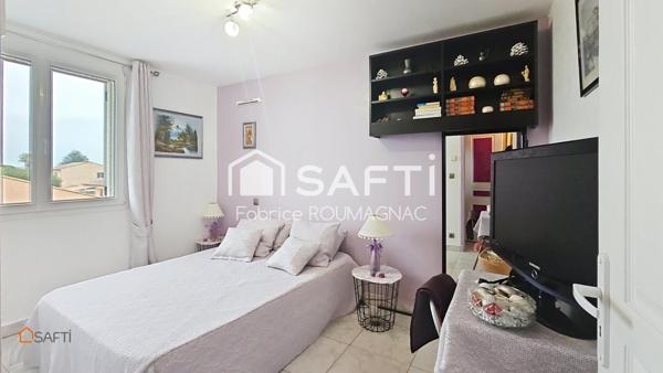 Maison de 118 m² avec piscine quatre faces et quatre chambres sur une parcelle de 556 m²