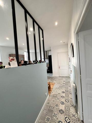 Clermont-Ferrand, Appartement de 54 m 2 de 830 € CC