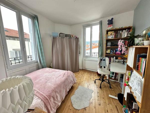 Clermont-Ferrand, Appartement de 54 m 2 de 830 € CC