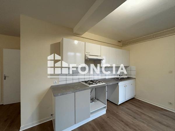 Location Appartement 3 pièces 60.7 m² - 28 BOULEVARD J.-B.-CLEMENT Nouzonville 08700