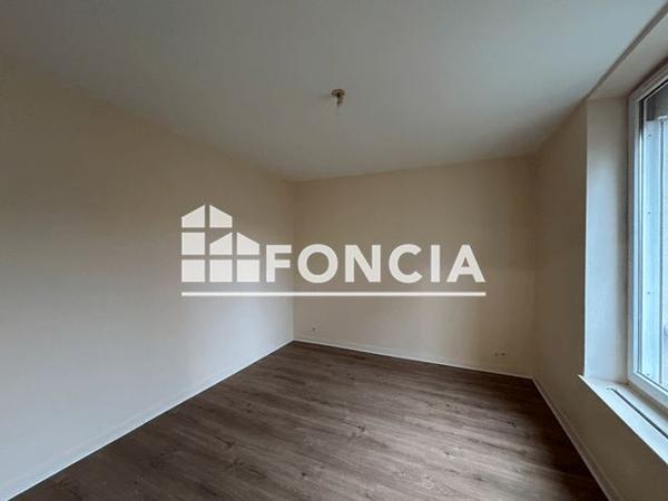 Location Appartement 3 pièces 60.7 m² - 28 BOULEVARD J.-B.-CLEMENT Nouzonville 08700