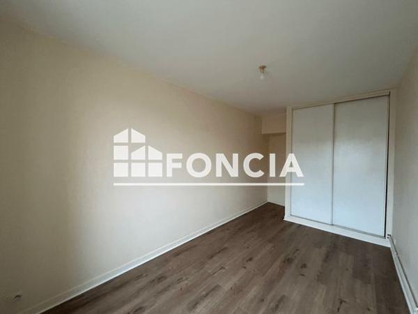 Location Appartement 3 pièces 60.7 m² - 28 BOULEVARD J.-B.-CLEMENT Nouzonville 08700