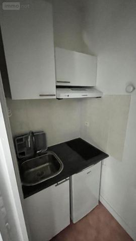 Local mixte (Pro/Hab) à vendre à Lencloître dans la Vienne (86140), ref : 86024-IMMR2409   
Centre bourg