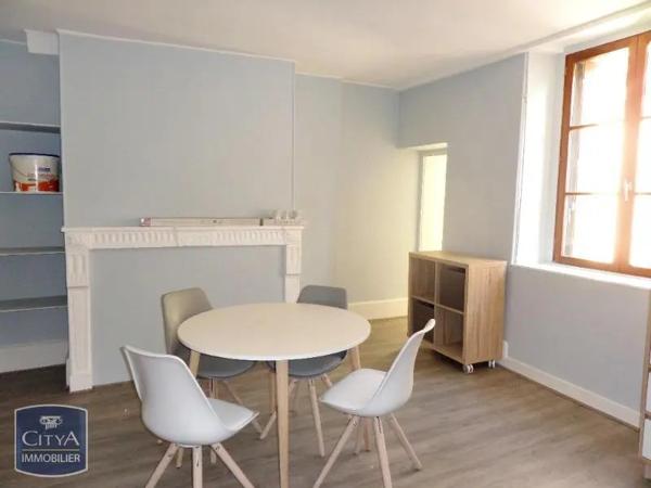 Appartement à louer 1 pièce 40.25m²