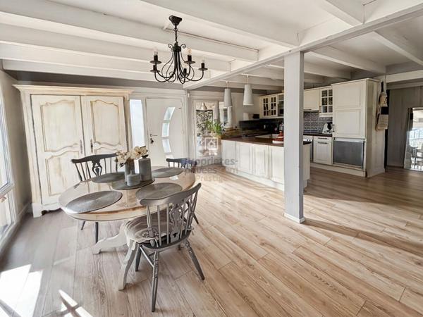 LE TEICH -GUJAN MESTRAS MAISON DE CHARME AVEC 3 CHAMBRES AVEC DÉPENDANCE ET JARDIN PISCINABLE
