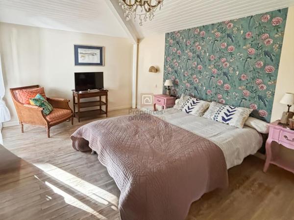 LE TEICH -GUJAN MESTRAS MAISON DE CHARME AVEC 3 CHAMBRES AVEC DÉPENDANCE ET JARDIN PISCINABLE