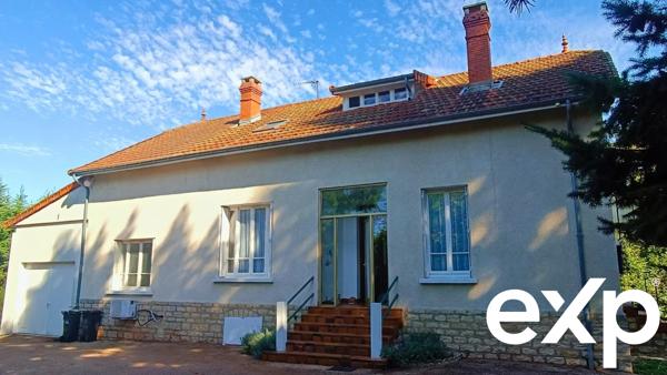 Sennecey-le-Grand (71) - Maison de 125m² dans parc arboré