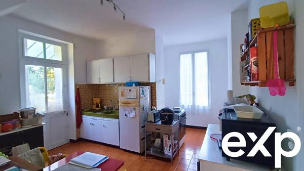 Sennecey-le-Grand (71) - Maison de 125m² dans parc arboré